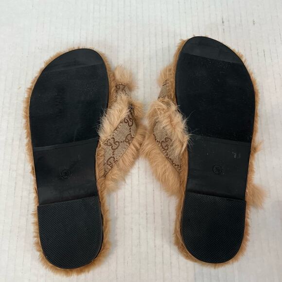GG Fuzzy Furry Criss Cross Light Brown And Beige Slip on Flat Slippers Sz 39 - Picture 7 of 8